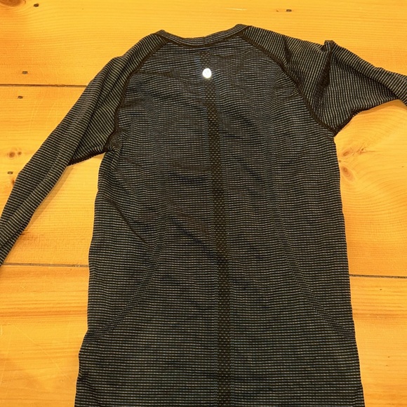 Lululemon Full length long sleeve swiftly tech - Picture 2 of 4